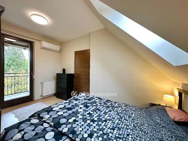 Eladó lakás Budapest III. kerület, Csillaghegy 70 nm