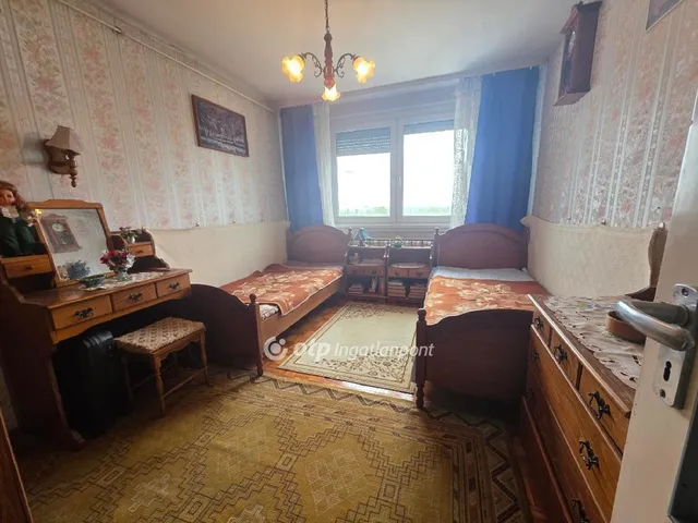 Eladó lakás Budapest III. kerület 68 nm