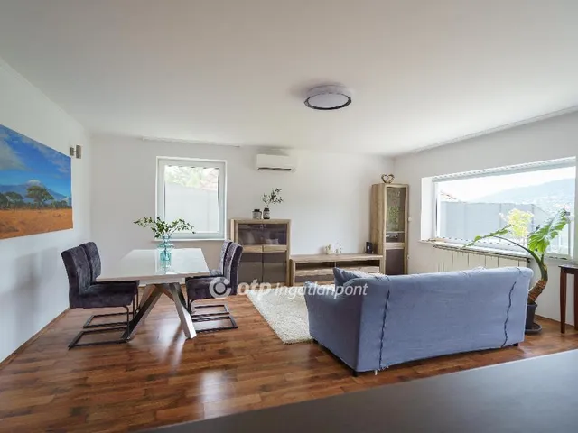 Kiadó ház Budapest III. kerület, Ürömhegy 145 nm