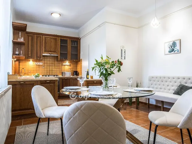 Eladó lakás Pécs 86 nm