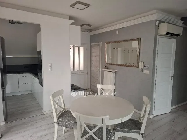 Eladó lakás Budapest III. kerület, Mátyáshegy 140 nm