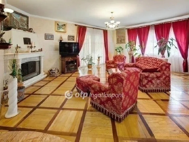 Eladó ház Budapest XVIII. kerület, Lónyaytelep 600 nm