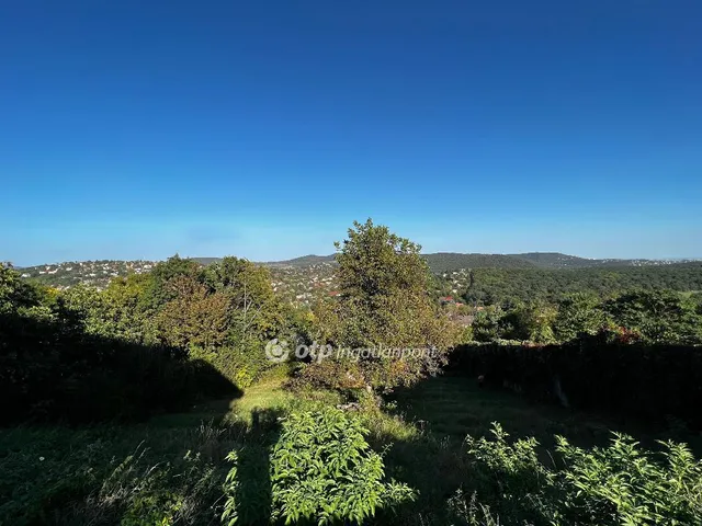 Eladó ház Budapest II. kerület, Erzsébettelek 202 nm