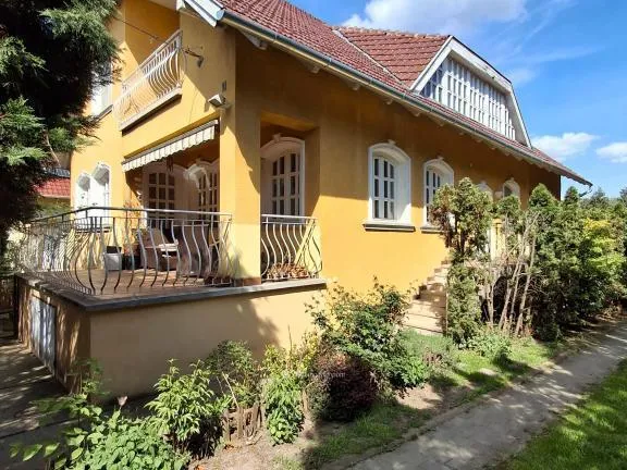 Eladó ház Veresegyház 252 nm