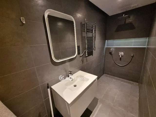 Kiadó lakás Budapest III. kerület, Mátyáshegy 155 nm