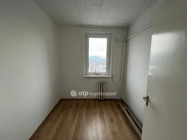 Eladó lakás Budapest III. kerület, Kaszásdűlő 50 nm