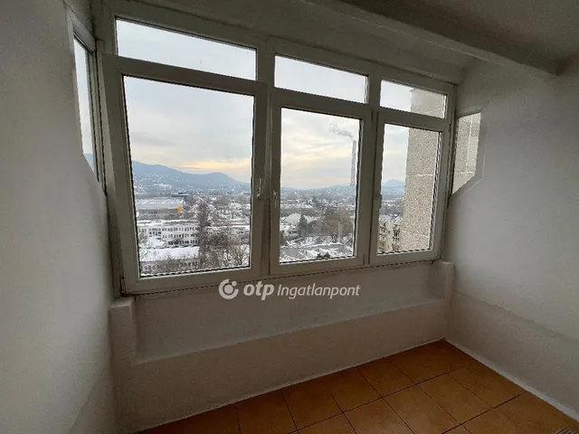 Eladó lakás Budapest III. kerület, Kaszásdűlő 50 nm