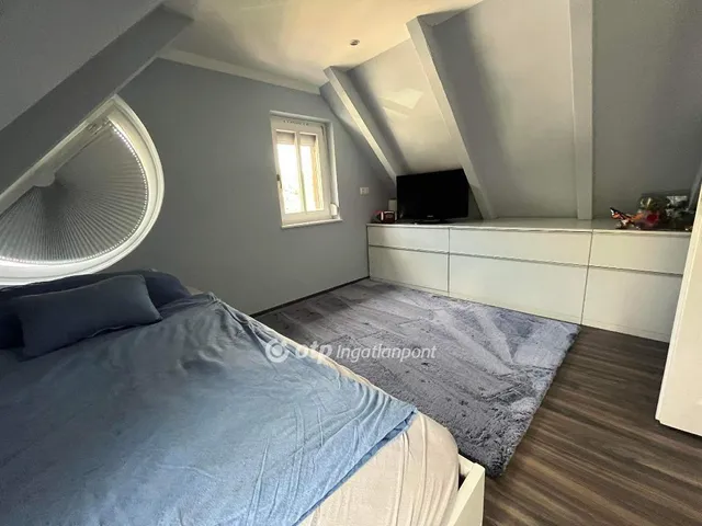 Eladó lakás Budapest III. kerület 140 nm