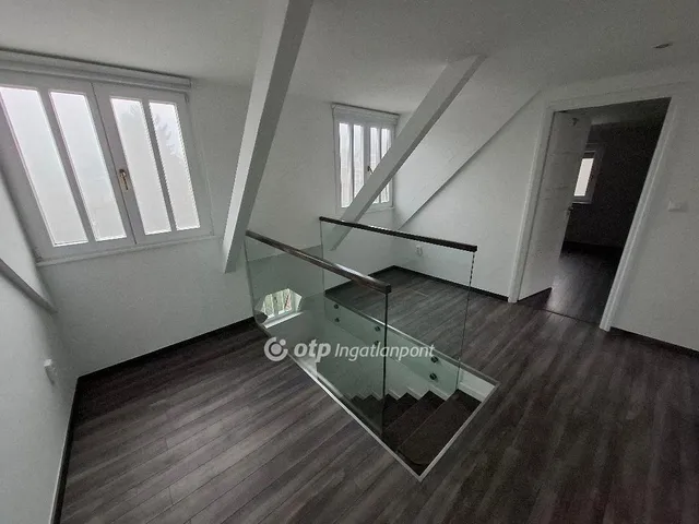 Eladó lakás Budapest III. kerület 140 nm
