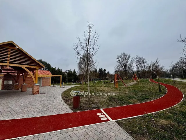 Eladó ház Szigetmonostor 196 nm