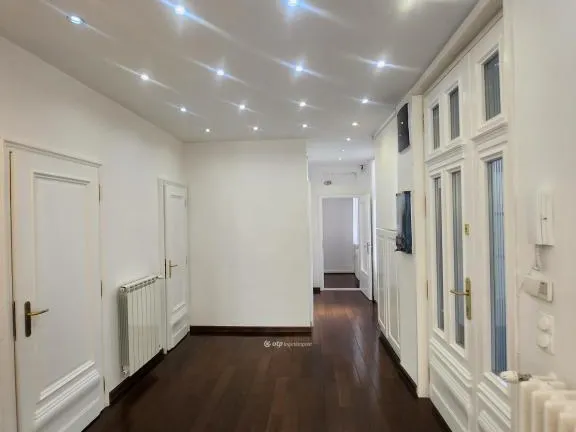 Eladó lakás Budapest II. kerület 170 nm