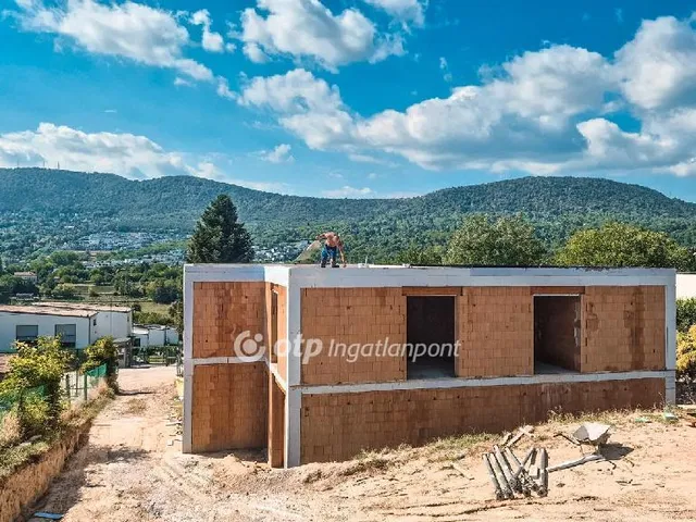 Eladó lakás Budapest III. kerület, Ürömhegy 72 nm