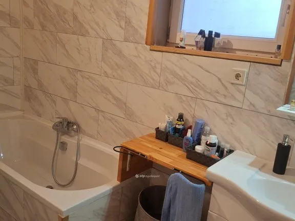 Eladó ház Szigetmonostor 120 nm