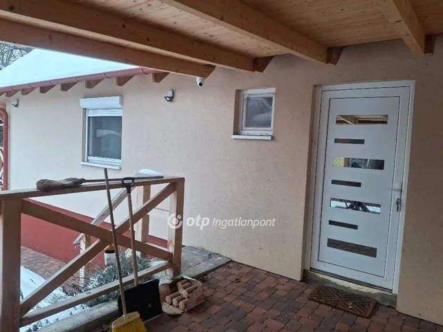 Eladó ház Szigetmonostor 120 nm