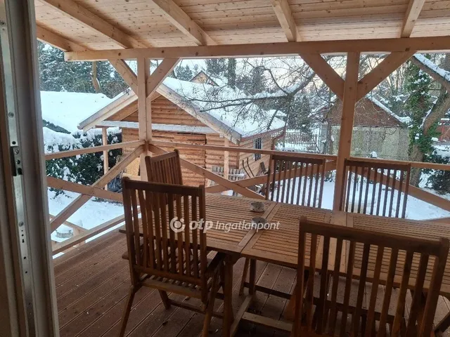 Eladó ház Szigetmonostor 120 nm