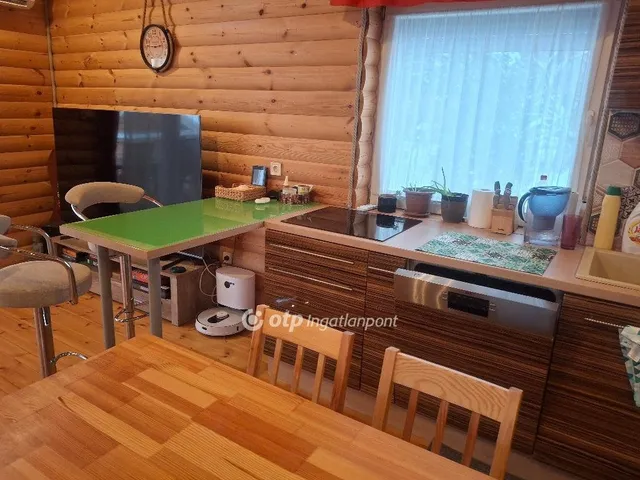 Eladó ház Szigetmonostor 120 nm