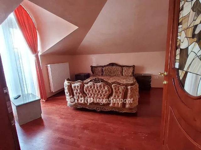 Eladó ház Budapest III. kerület 322 nm