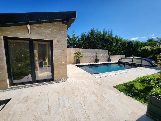 Eladó ház Érd 226 nm