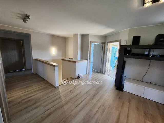 Eladó ház Érd 226 nm