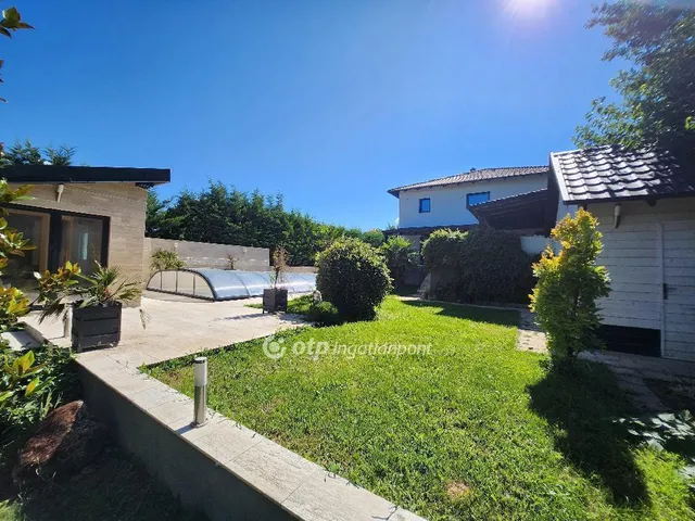 Eladó ház Érd 226 nm