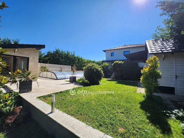 Eladó ház Érd 226 nm