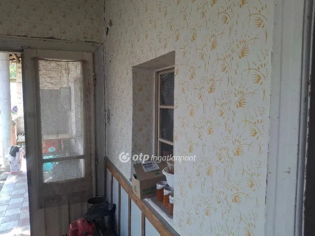 Eladó ház Kisoroszi 200 nm