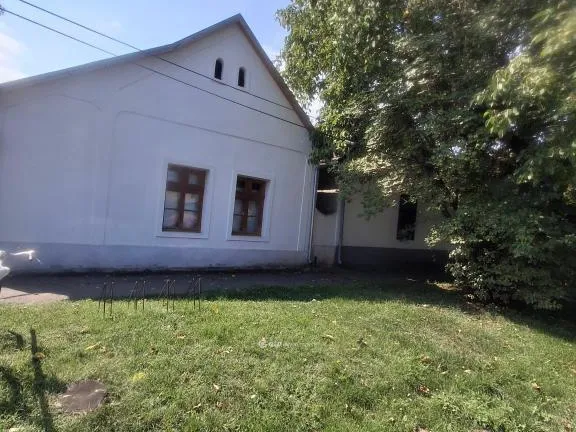 Eladó ház Kisoroszi 200 nm