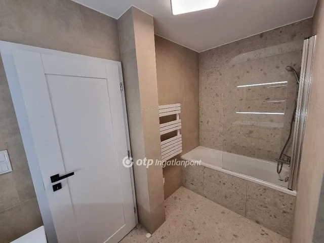 Eladó lakás Budapest III. kerület 65 nm