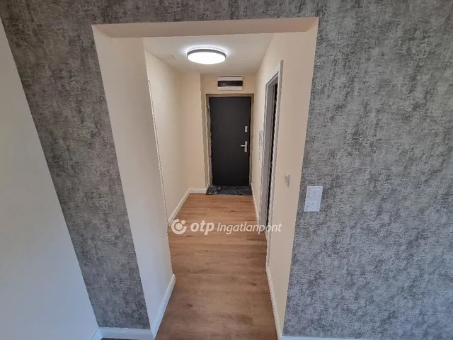 Eladó lakás Budapest III. kerület 65 nm