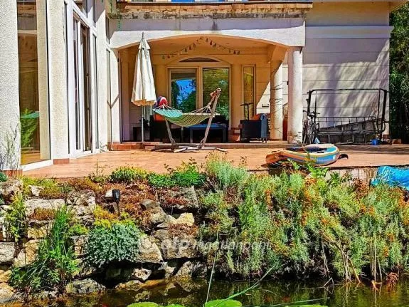 Eladó ház Kisoroszi 333 nm