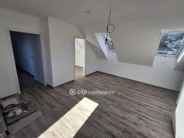 Eladó lakás Budapest III. kerület, Testvérhegy 88 nm