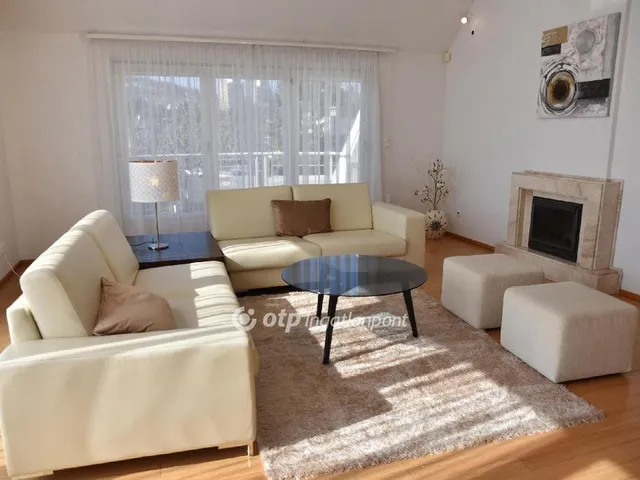 Eladó lakás Budapest XII. kerület, Kissvábhegy 253 nm