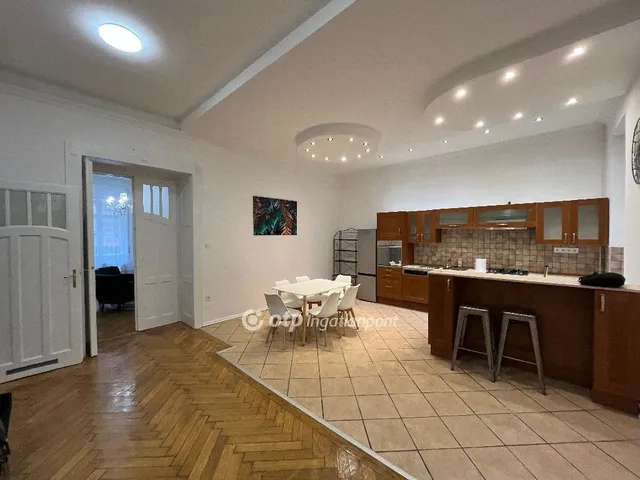 Kiadó lakás Budapest II. kerület 91 nm