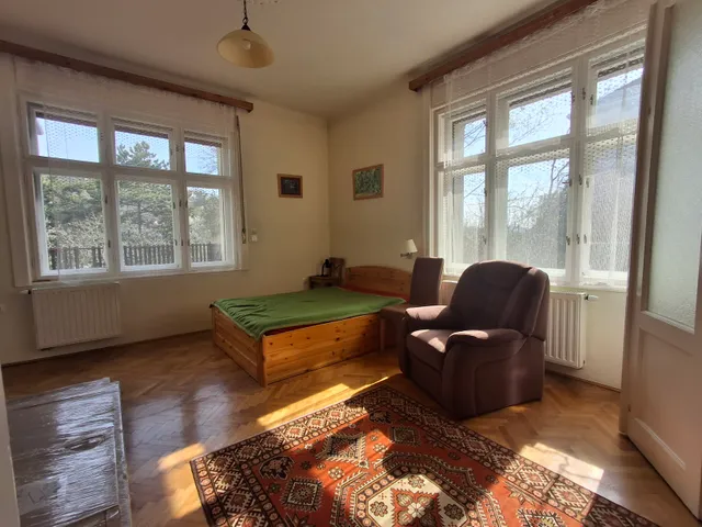 Eladó ház Budapest II. kerület, Kurucles 188 nm