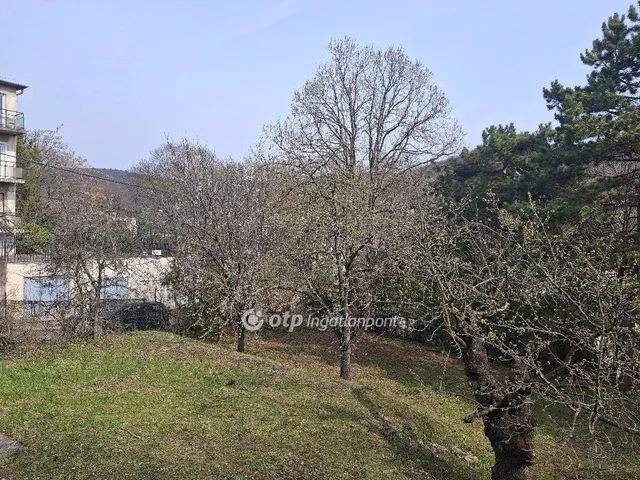 Eladó ház Budapest II. kerület, Kurucles 188 nm