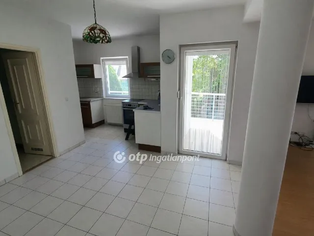 Eladó lakás Budapest III. kerület, Csillaghegy 77 nm