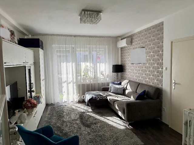 Eladó lakás Budapest II. kerület, Országút 57 nm