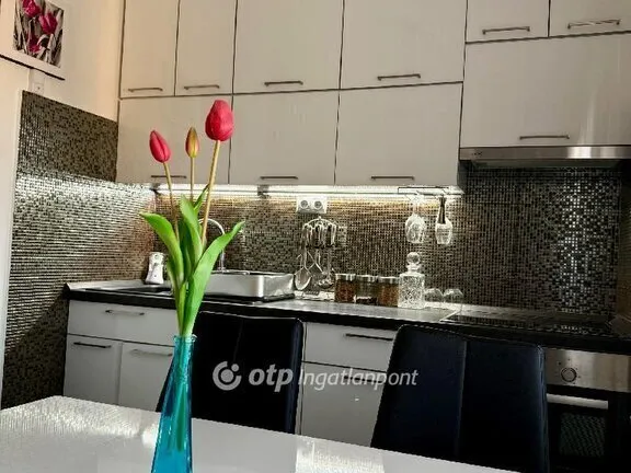 Eladó lakás Budapest II. kerület, Országút 57 nm