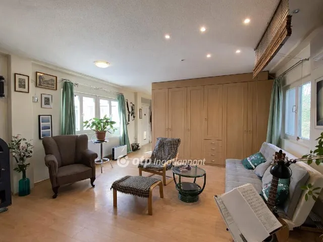 Eladó üdülő és hétvégi ház Budapest XIII. kerület, Népsziget 96 nm