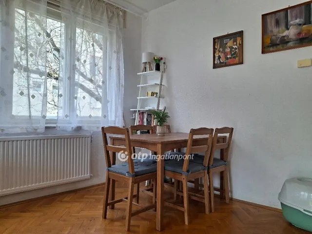 Eladó lakás Budapest II. kerület 72 nm