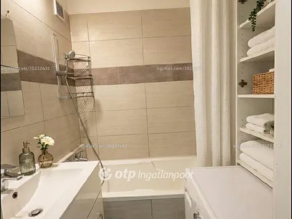 Eladó lakás Budapest III. kerület, Békásmegyer 51 nm