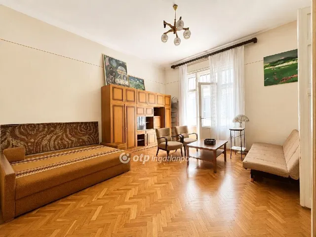 Eladó lakás Budapest VI. kerület 70 nm
