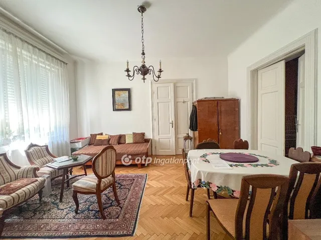 Eladó lakás Budapest I. kerület 112 nm