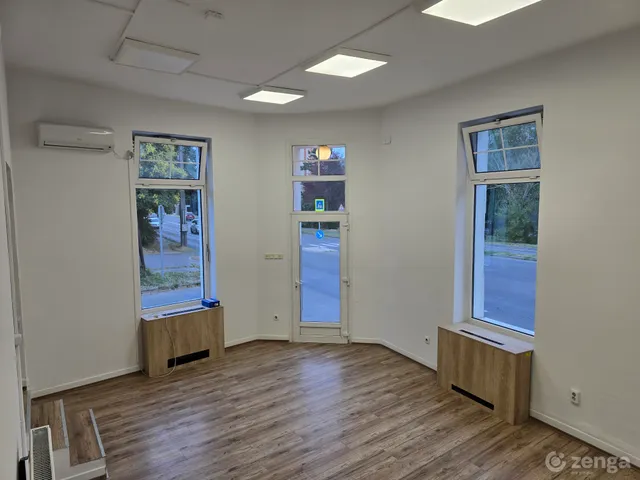 Eladó kereskedelmi és ipari ingatlan Kaposvár, Füredi utca 72. 44 nm