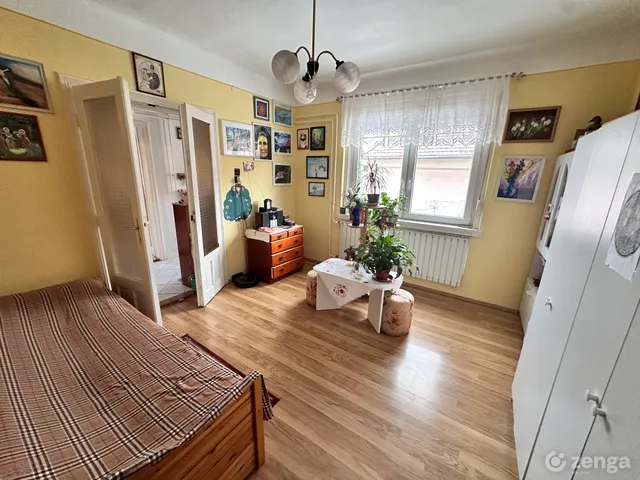 Eladó ház Dány 141 nm