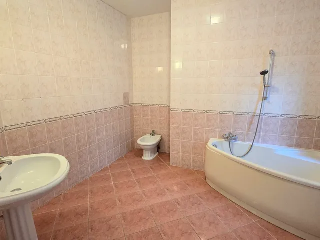 Eladó ház Budapest XVIII. kerület, Erzsébettelep 276 nm