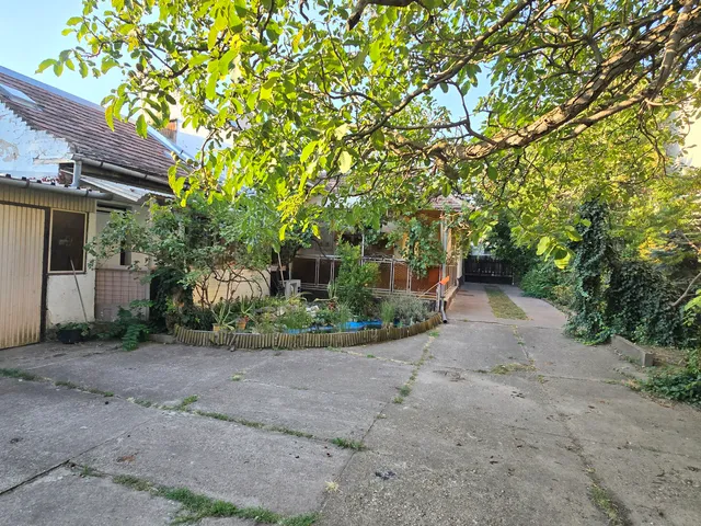 Eladó ház Budapest XV. kerület, Pestújhely 121 nm