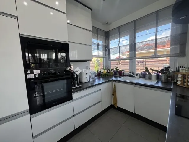 Eladó ház Szeged 240 nm