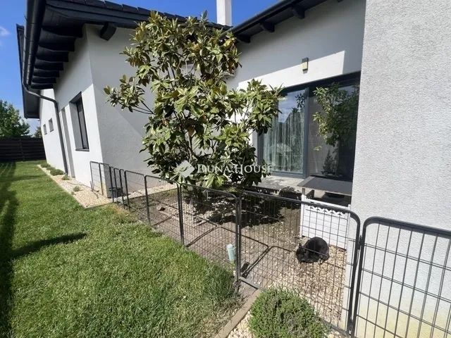 Eladó ház Szeged 240 nm