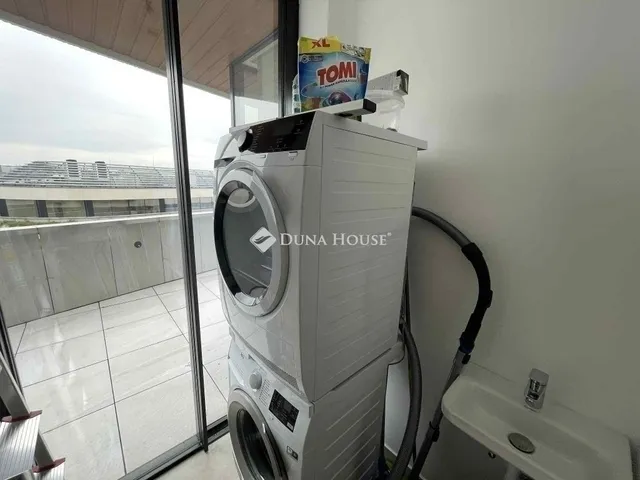 Eladó lakás Szeged 195 nm